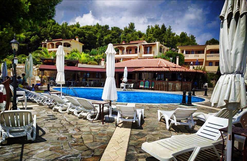 Milia Bay Hotel Apartments Bagian luar foto