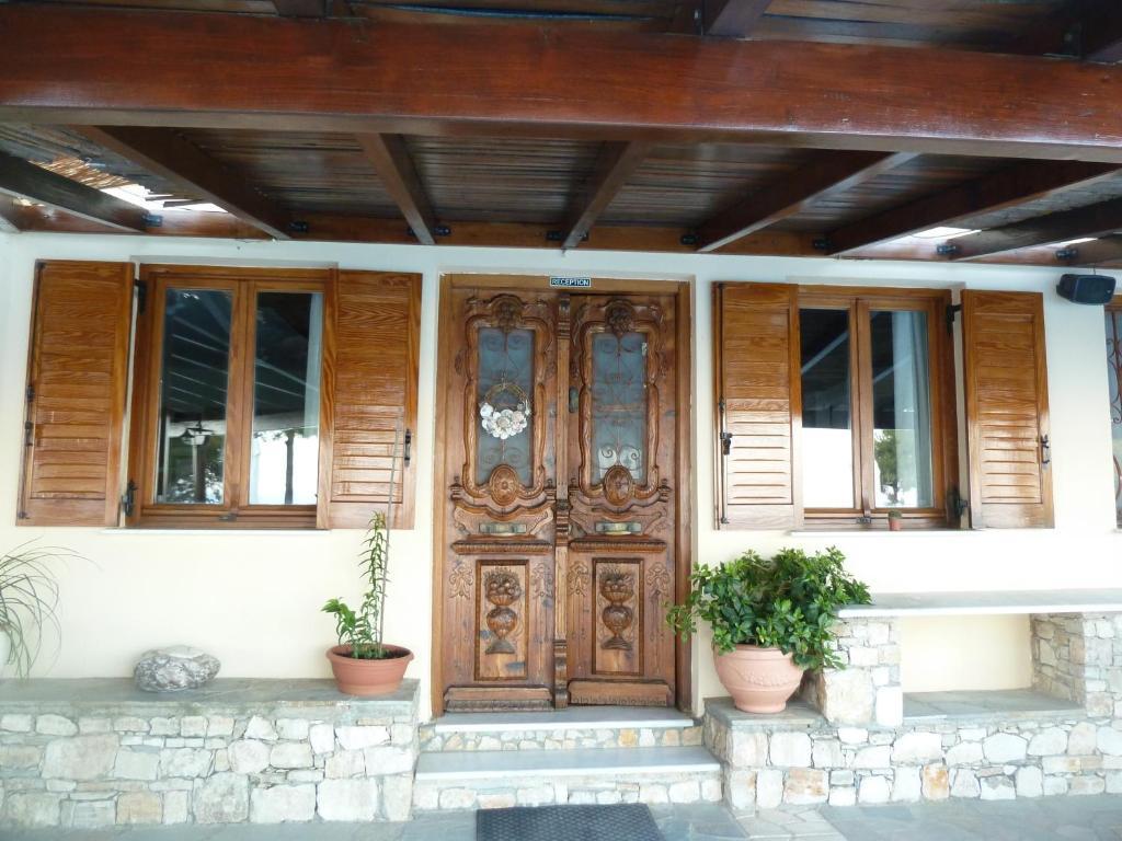 Milia Bay Hotel Apartments Bagian luar foto